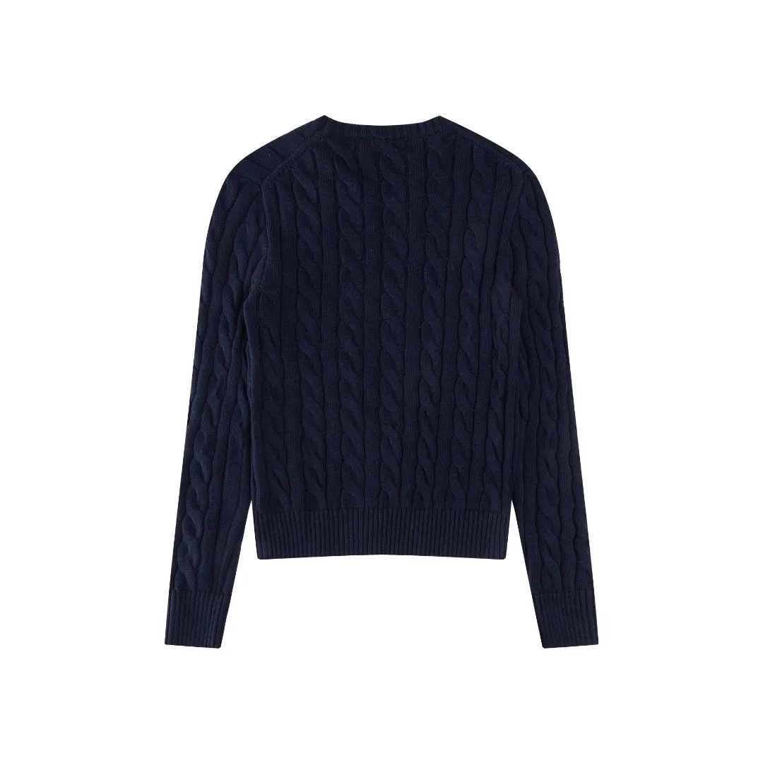 P220 #R91 RALPH LAUREN Ralph Lauren fourteen colors classic small label embroidery round neck pullover cable cardigan sweater men's top, high-density LOGO embroidery on the chest, original customization of tag accessories. Made of pure cotton yarn, pure cotton is skin-friendly and comfortable, small label war horse embroidered twist button round neck sweater 🐎 high quality, follow the blogger to learn how to wear it! Let’s buy a Ralph Lauren cable sweater. It’s a super hard-to-find series after it became popular. It’s hard to find one on the official website. It’s simple and practical to wear, with a lazy and loose feel. The thickened fabric has more texture, feels soft and delicate, and has a loose fit. Whether worn alone or layered, you can wear different styles of fashion with just one piece!   Size：XS S M L Sleeve length: 59/60/61/62/63